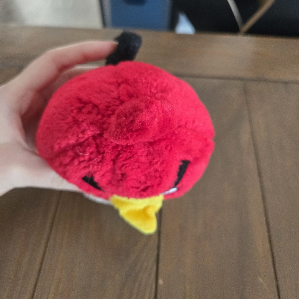 Red Angry Bird Plush Toy - Picture 5 of 7